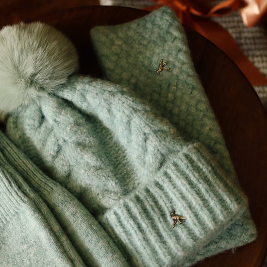 Hicks & Brown The Bircham Headband in Mint Green