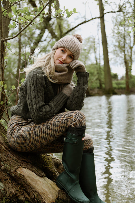 Hicks & Brown The Burwell Scarf in Walnut