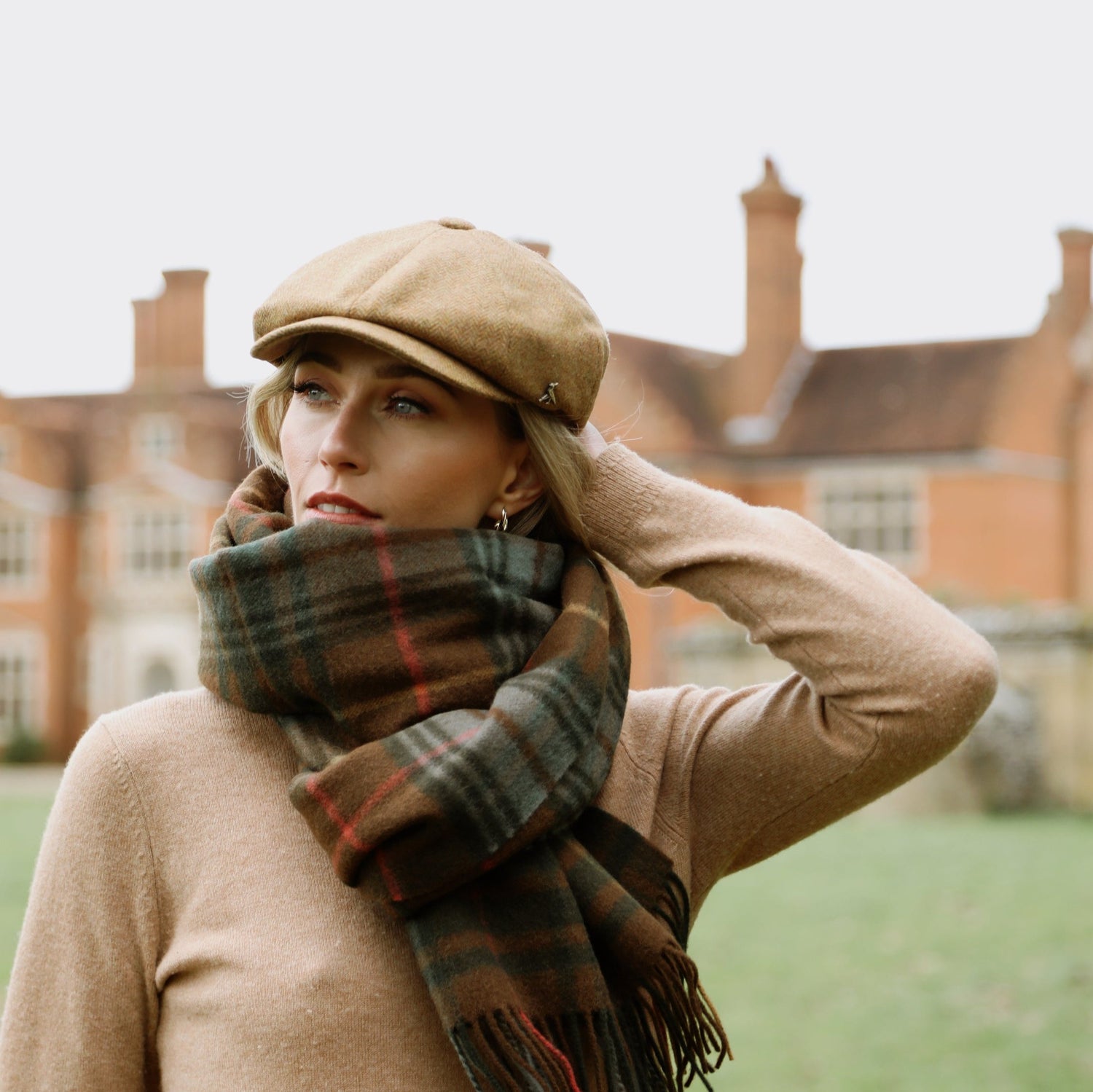 Hicks & Brown The Felsham Tweed Baker Boy Cap in Russet