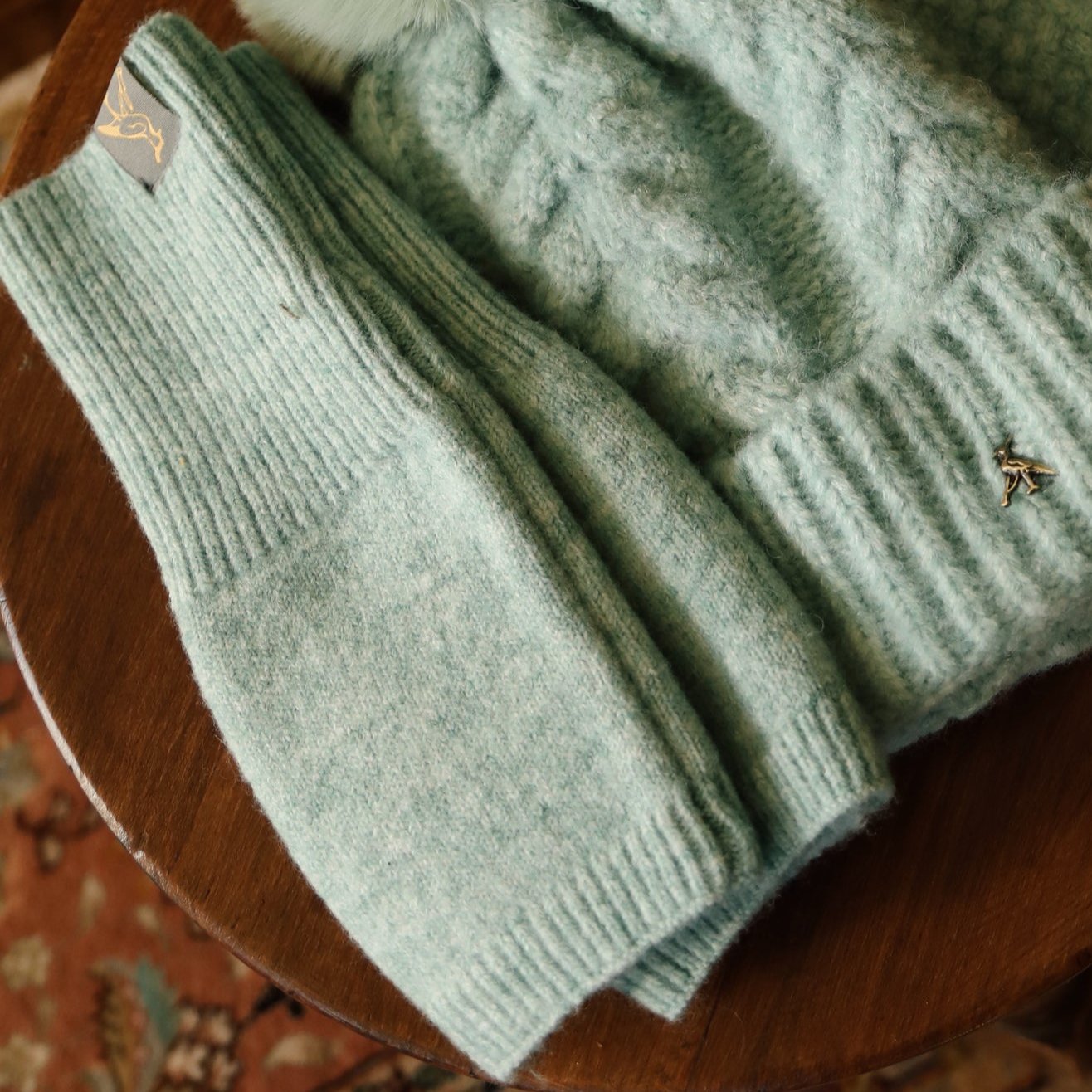 Hicks & Brown The Kersey Wrist Warmers in Mint Green