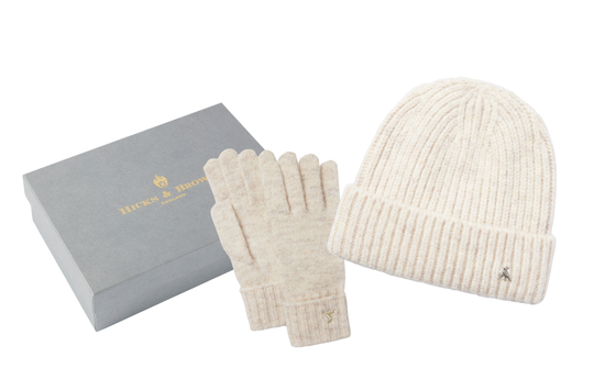 Hicks & Brown The Norton Beanie and Elveden Gloves Gift Set in Oatmeal