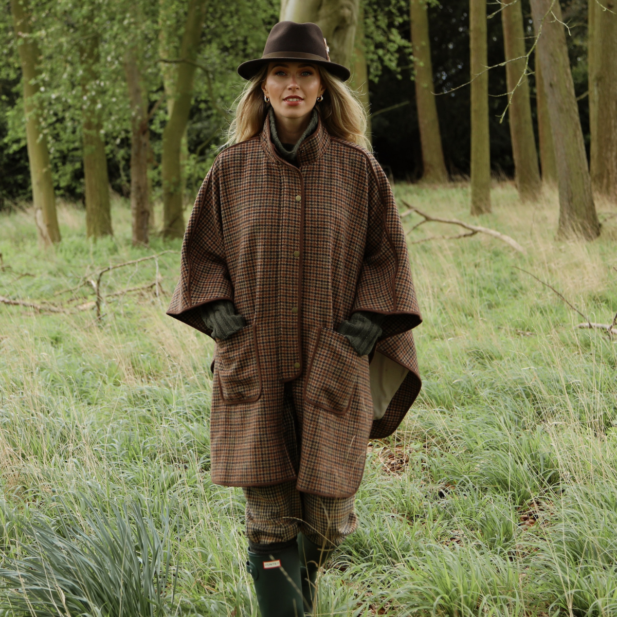 Hicks & Brown The Suffolk Fedora in Dark Brown (Bronze Feather)