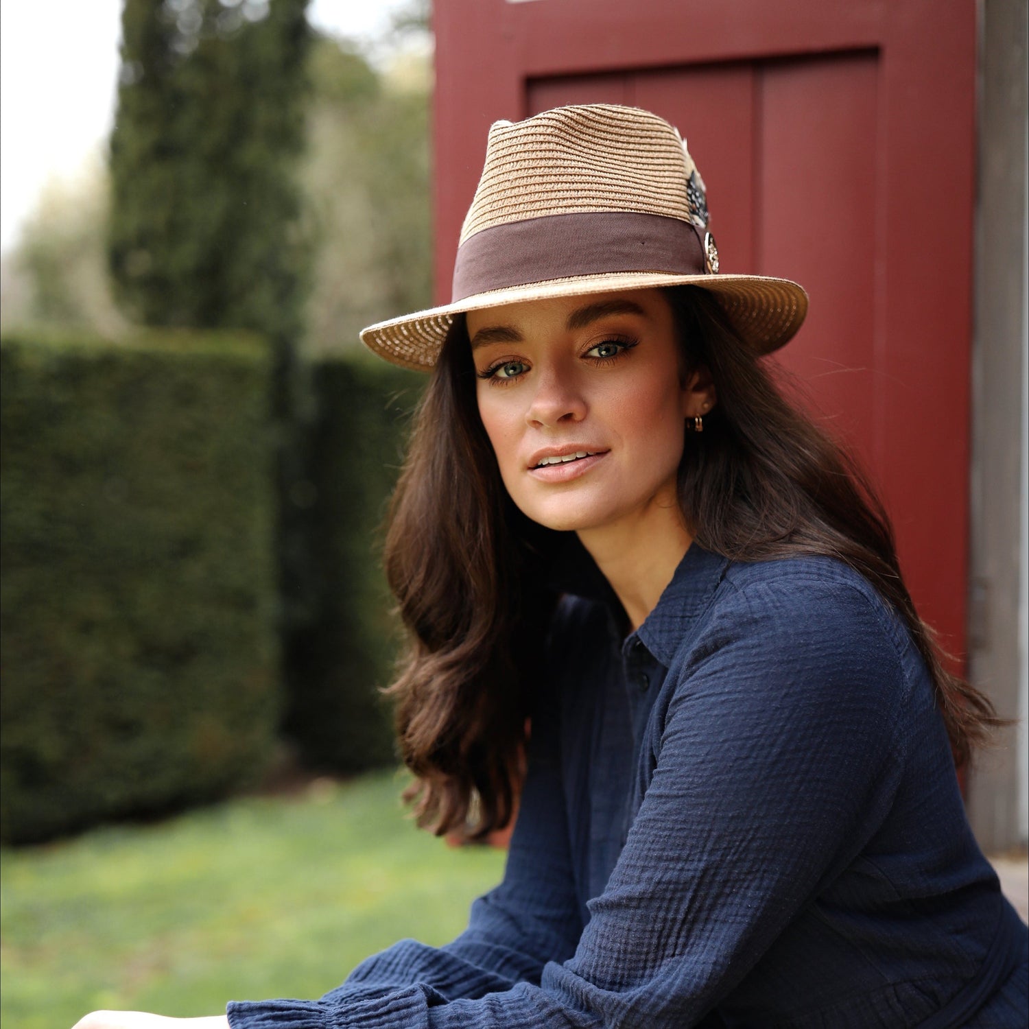 Hicks & Brown The Aldeburgh Fedora in Natural (Brown Ribbon)